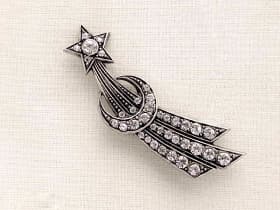 ストラスブローチ